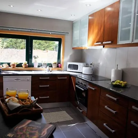 Holiday home Blancohouse. Fozdodouro