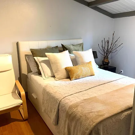 Blancohouse. Fozdodouro Holiday home